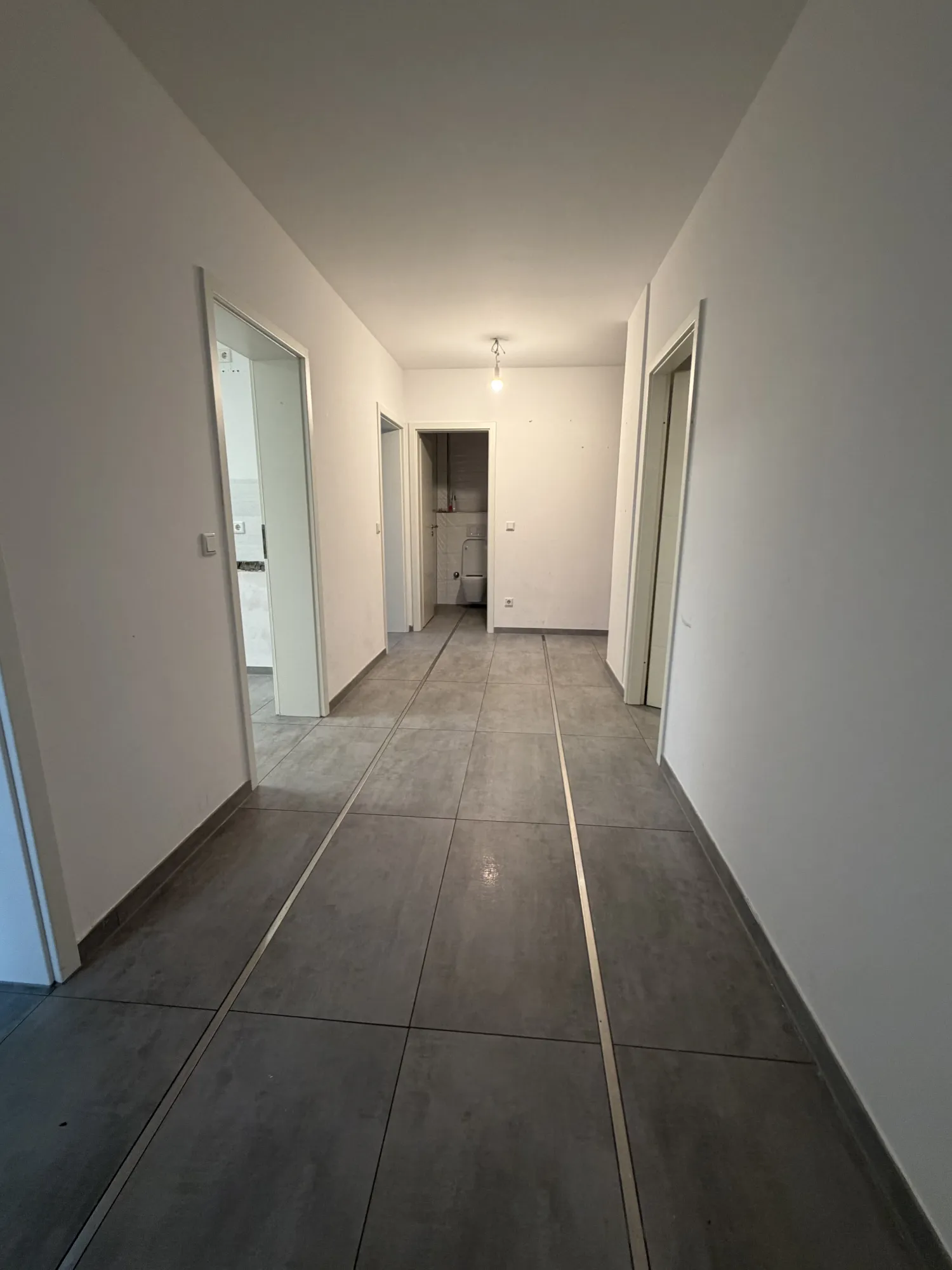 Helle 3 Zimmer Wohnung mit Balkon